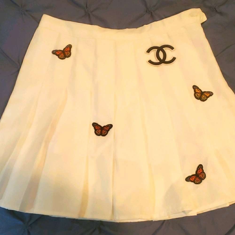 White tennis skirt